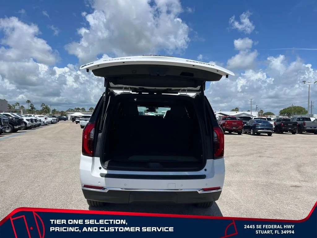New 2026 Summit White GMC Elevation image 17