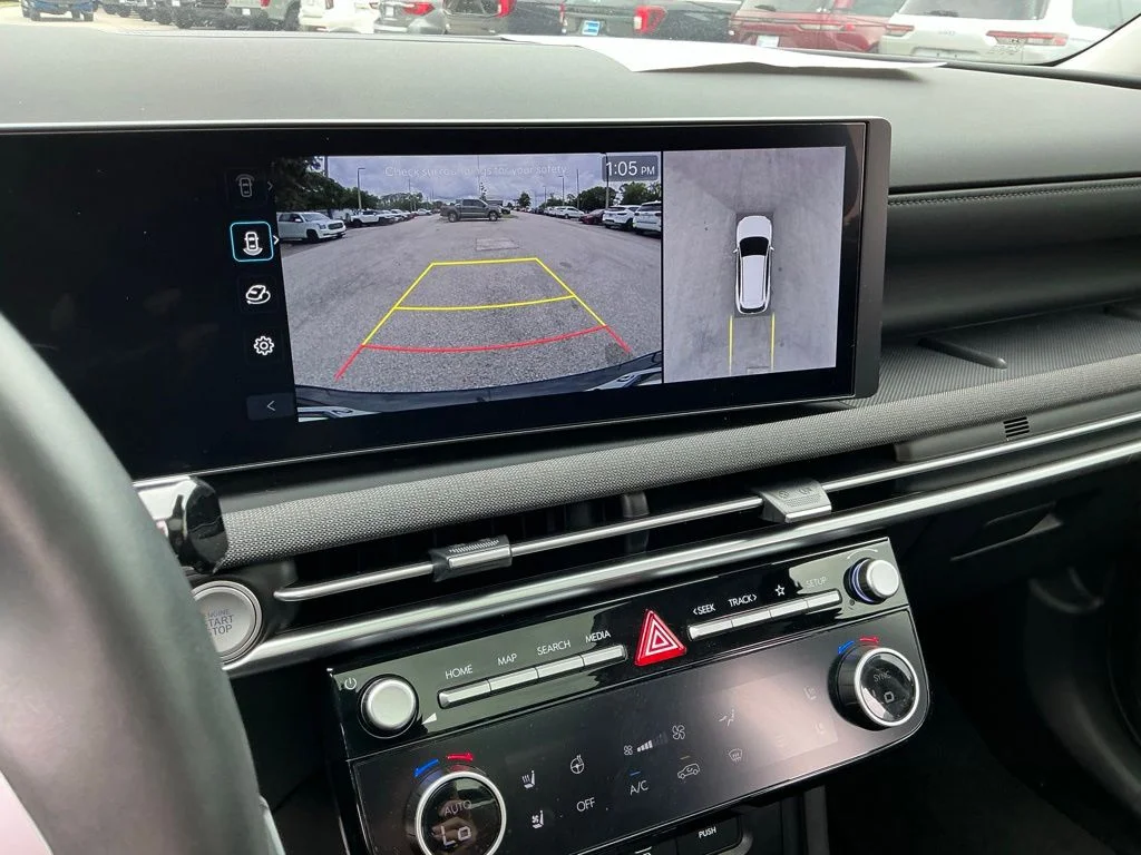 Used 2025 Black Hyundai Limited image 51