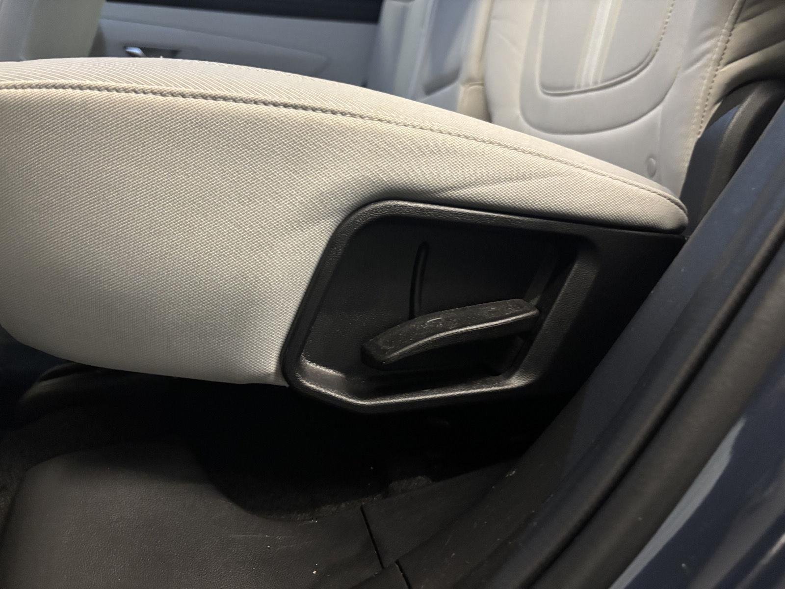 Used 2025 Atlantis Blue Hyundai SEL image 43