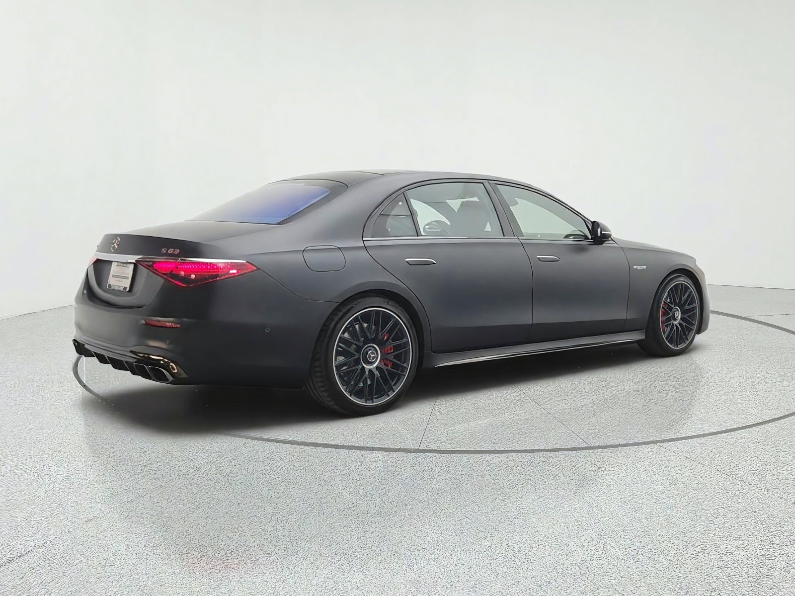 Certified Used 2024 Obsidian Black Metallic Mercedes-Benz AMG® S 63 E 4MATIC Sedan image 5