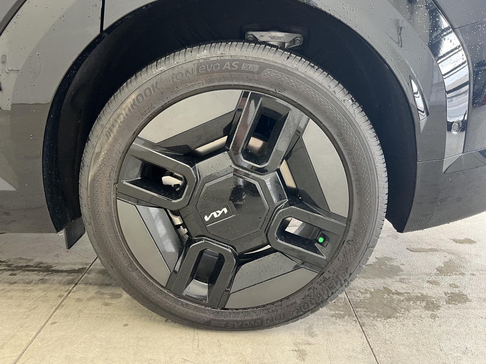 Used 2026 Ebony Black Kia GT-Line image 10