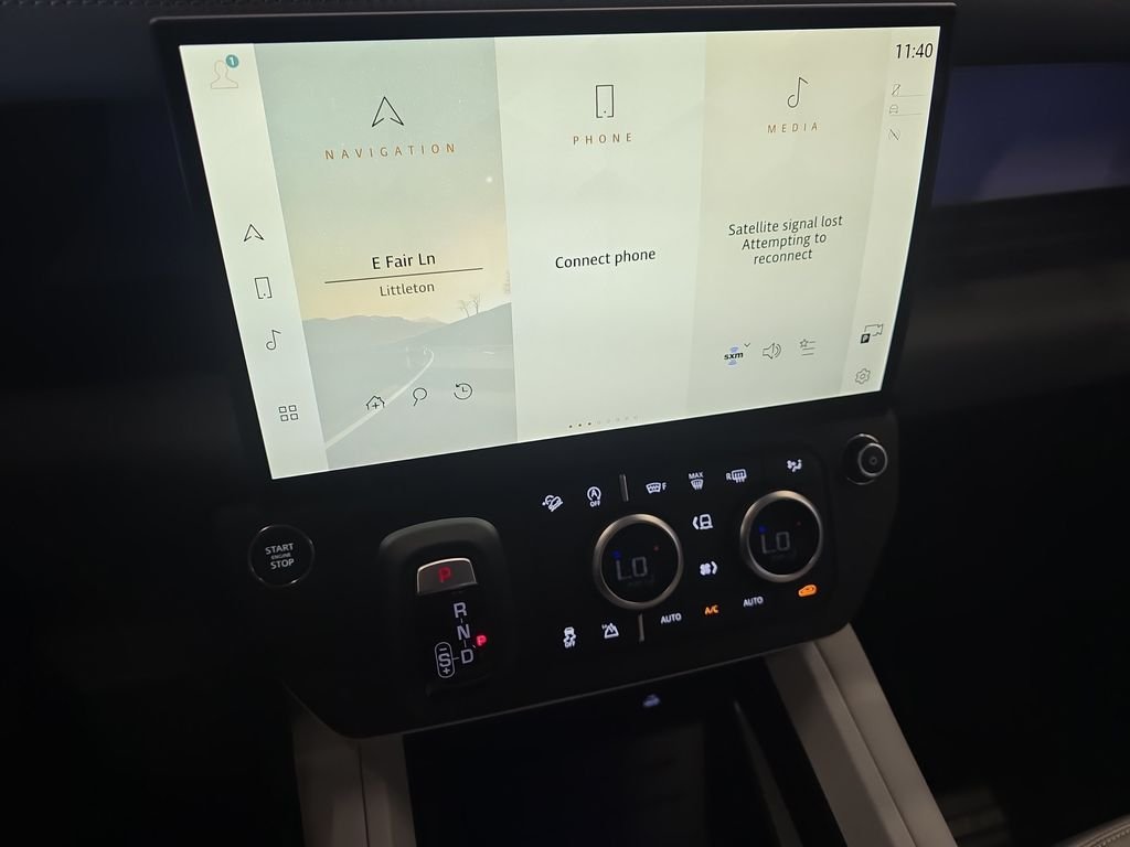 New 2026 Tasman Blue LAND ROVER X-Dynamic SE image 15