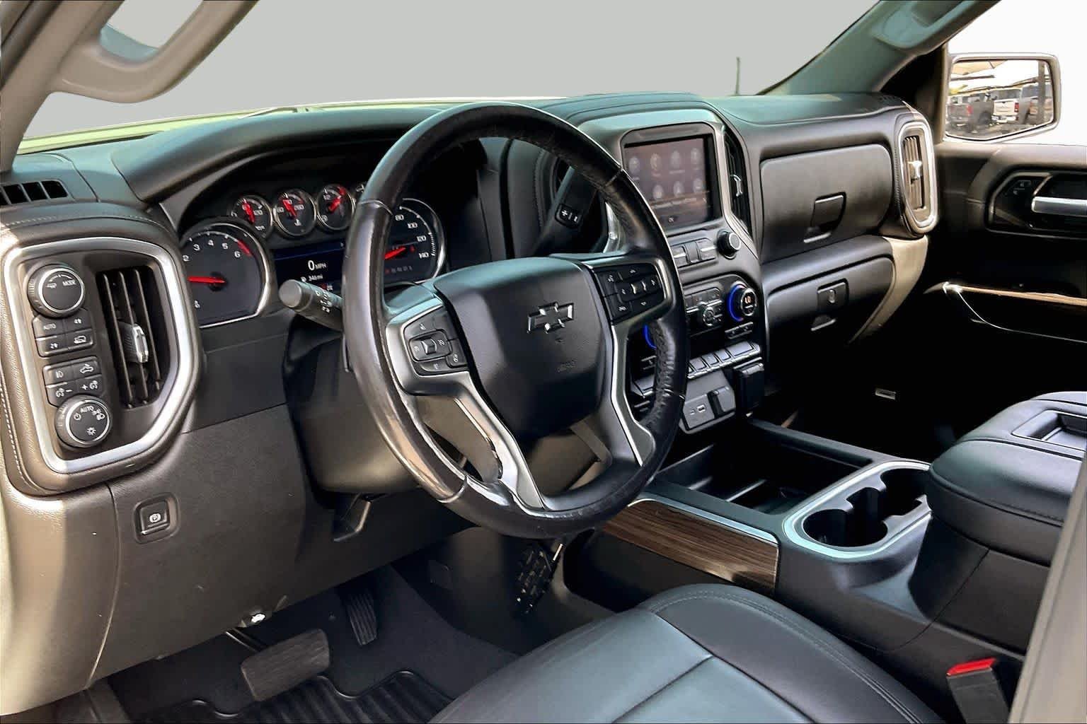 Used 2021 Summit White Chevrolet RST image 16