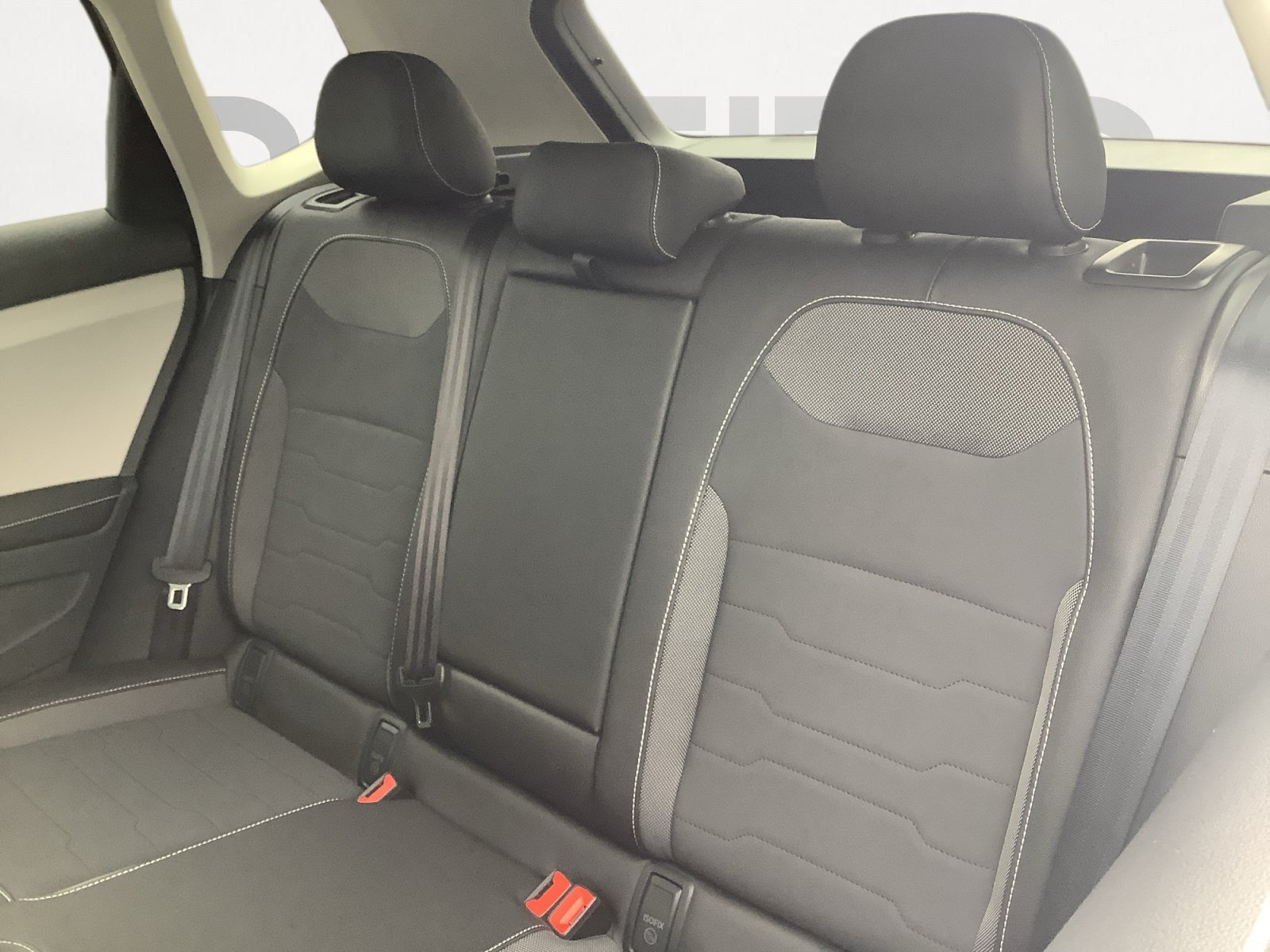 New 2026 Pure White Volkswagen SE image 23