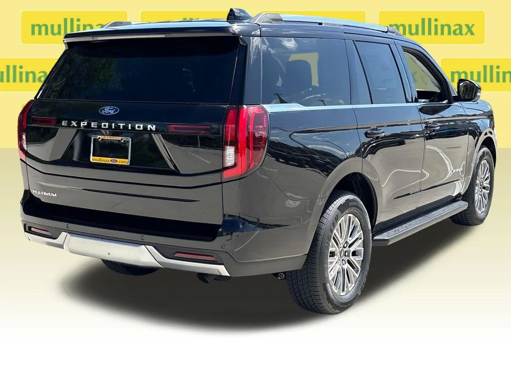New 2026 Black Ford Platinum image 4