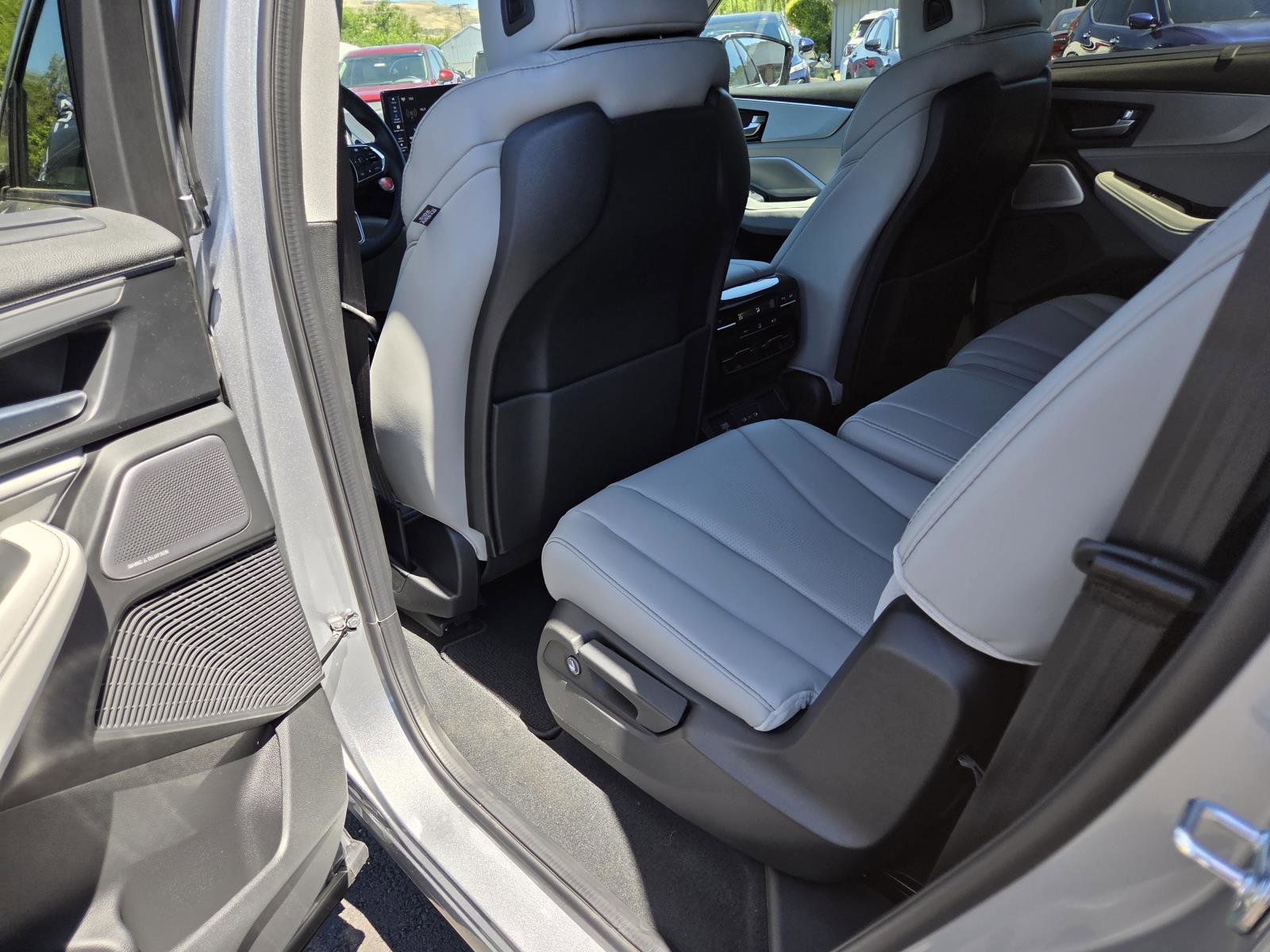 New 2026 Solar Silver Metallic Acura w/Technology Package AWD image 11