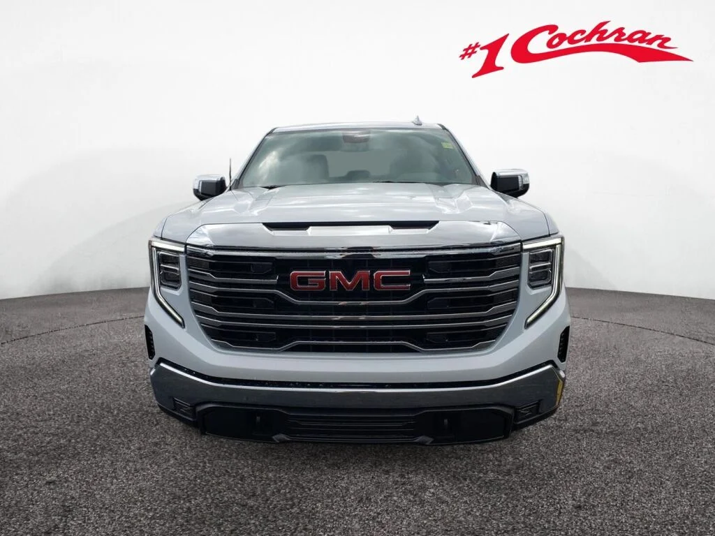 New 2026 Glacier White Tricoat GMC SLT image 2
