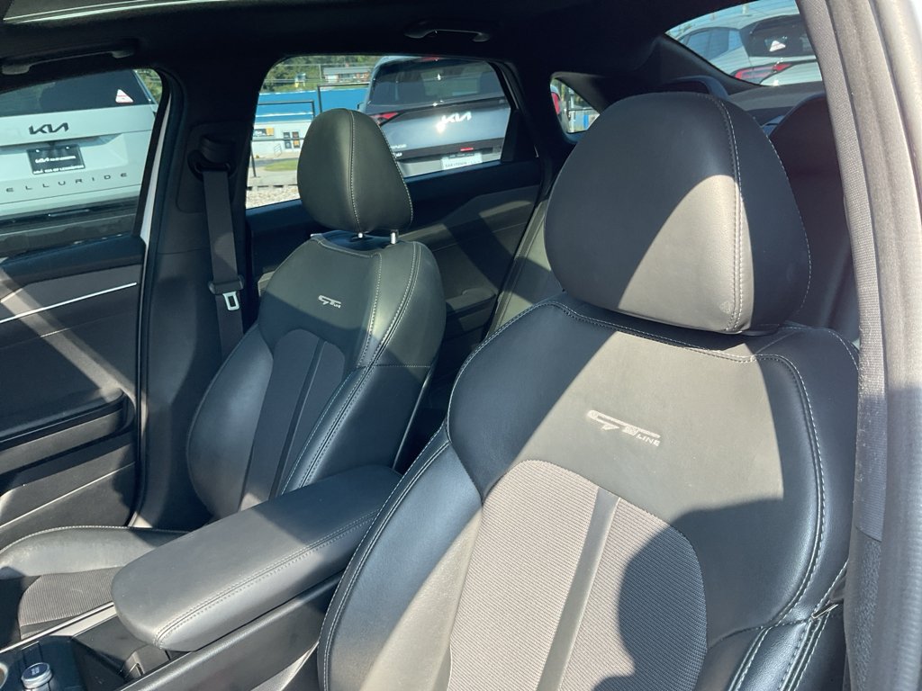 Used 2021 Glacial White Pearl Kia GT-Line image 17