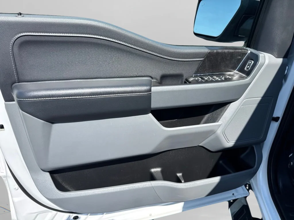 Used 2022 Oxford White Ford XLT image 44