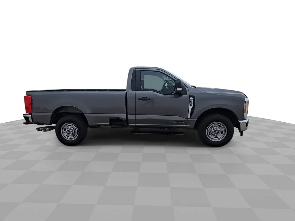 2025 Ford F-250 Super Duty XL - Photo 9