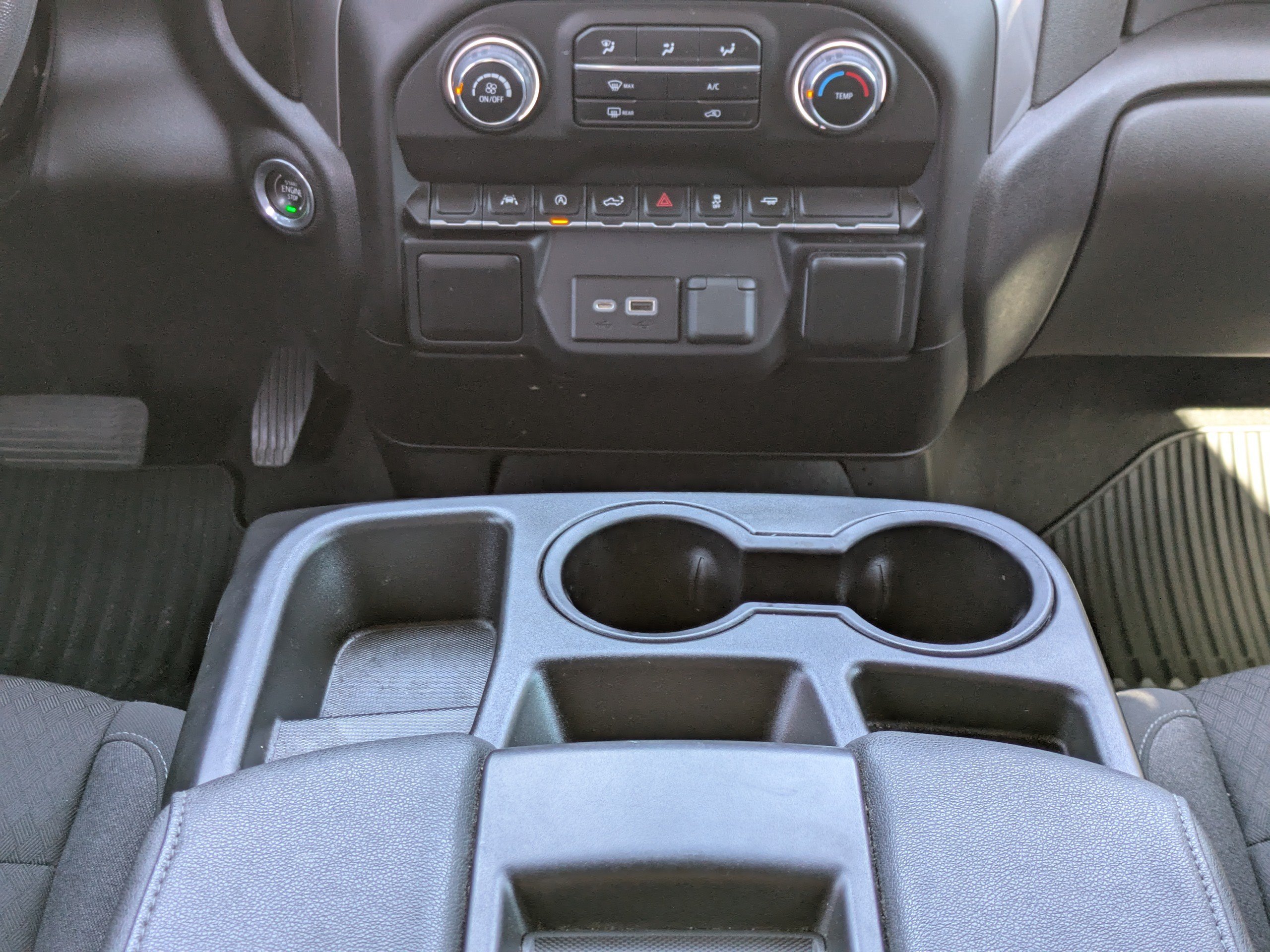 Used 2022 Summit White Chevrolet Custom image 18