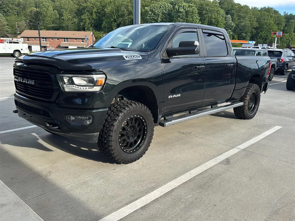 2019 RAM 1500 Big Horn/Lone Star 4x4 Crew Cab 6'4's photo