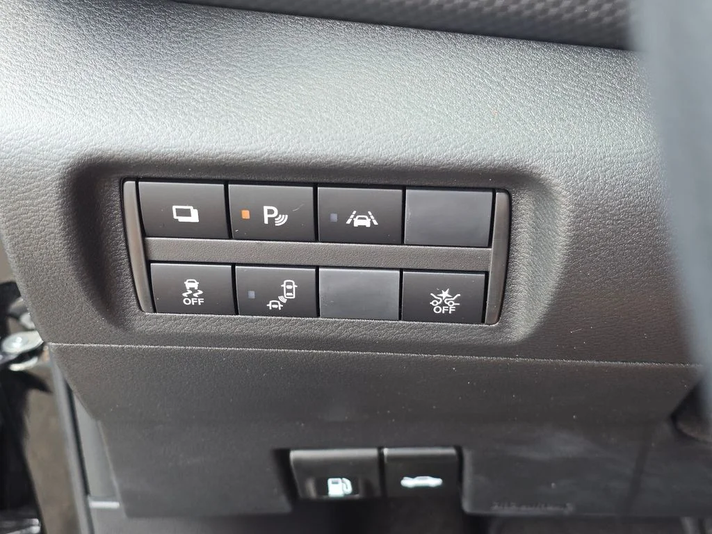 Used 2025 Black Nissan S image 25