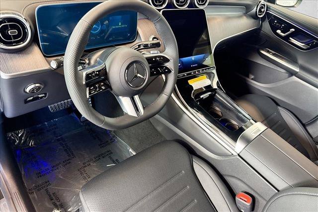 New 2026 Graphite Grey Metallic Mercedes-Benz GLC 300 image 38