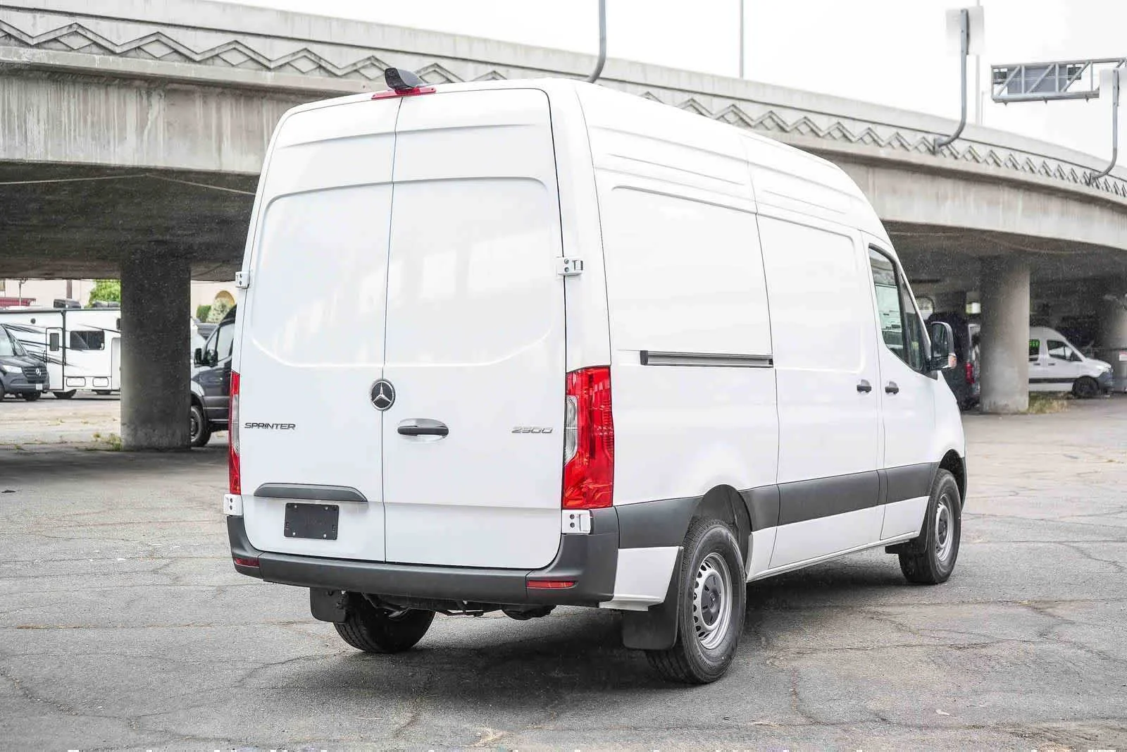 New 2026 Arctic White Mercedes-Benz Cargo 144WB High Roof RWD 2.0L I4 Diesel Turbo SO image 7