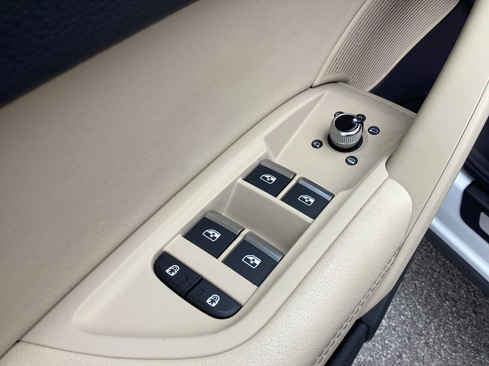 Used 2024 Glacier White Metallic Audi S line Prestige image 18