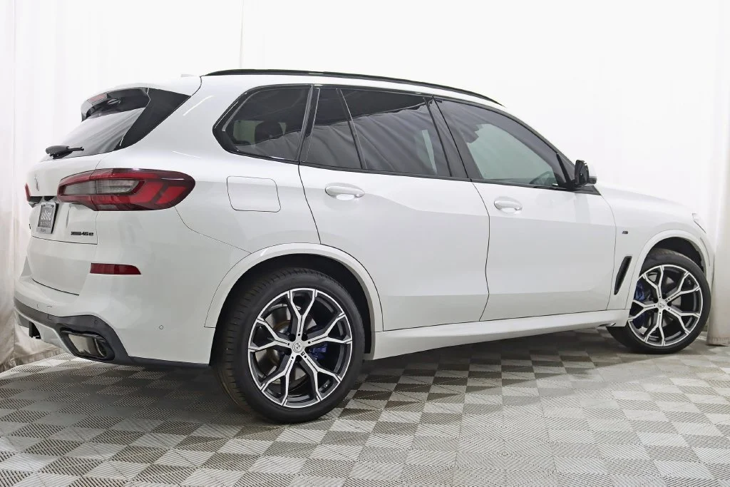 Used 2023 White BMW xDrive45e image 10