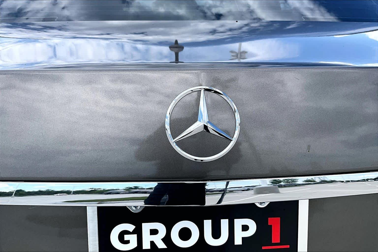 Used 2013 Indium Grey Metallic Mercedes-Benz E 350 Luxury image 9