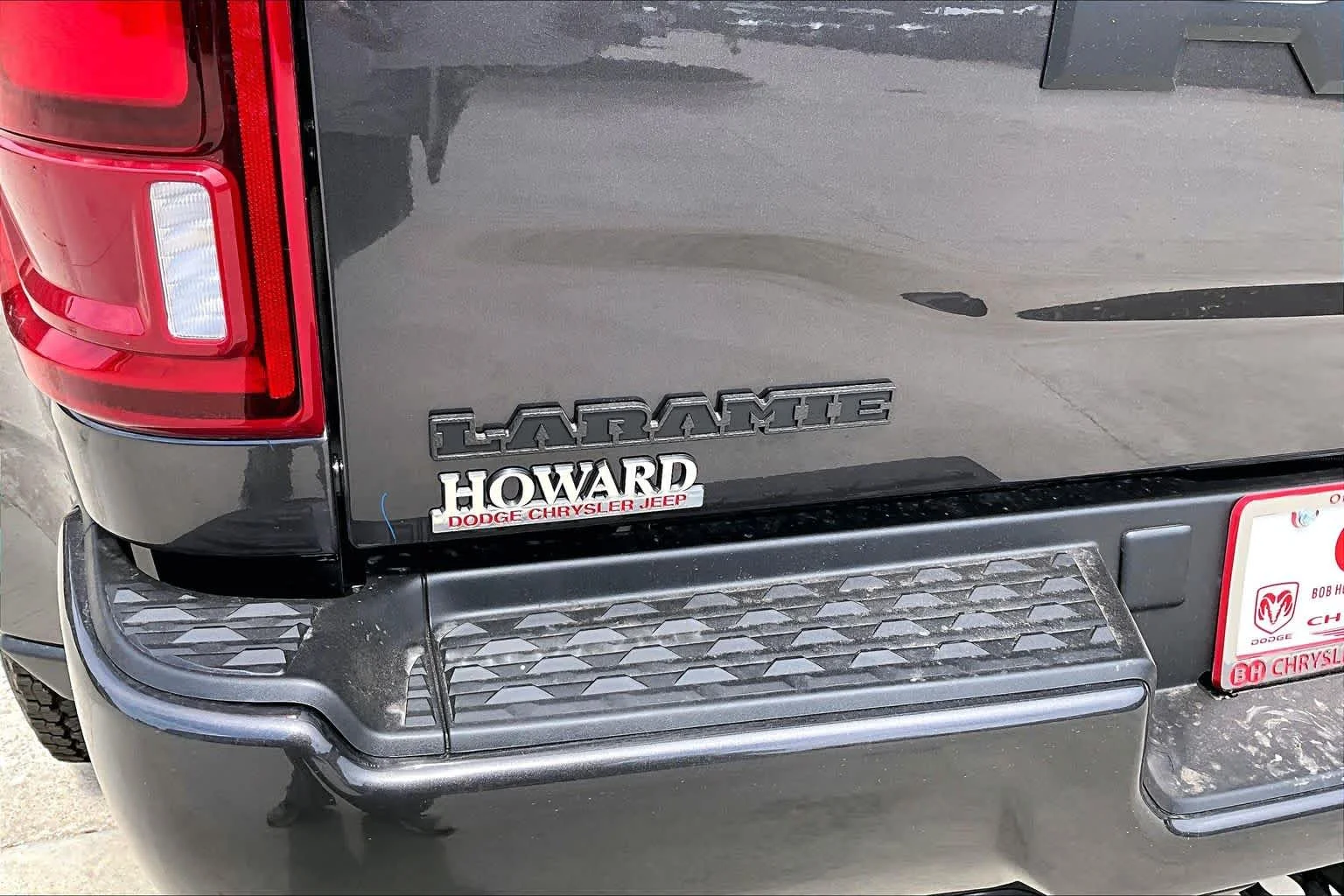 New 2026 Granite Crystal Metallic Clear-Coat Exterior Paint RAM Laramie image 16
