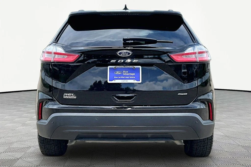 Certified Used 2023 Black Metallic Ford SEL image 4