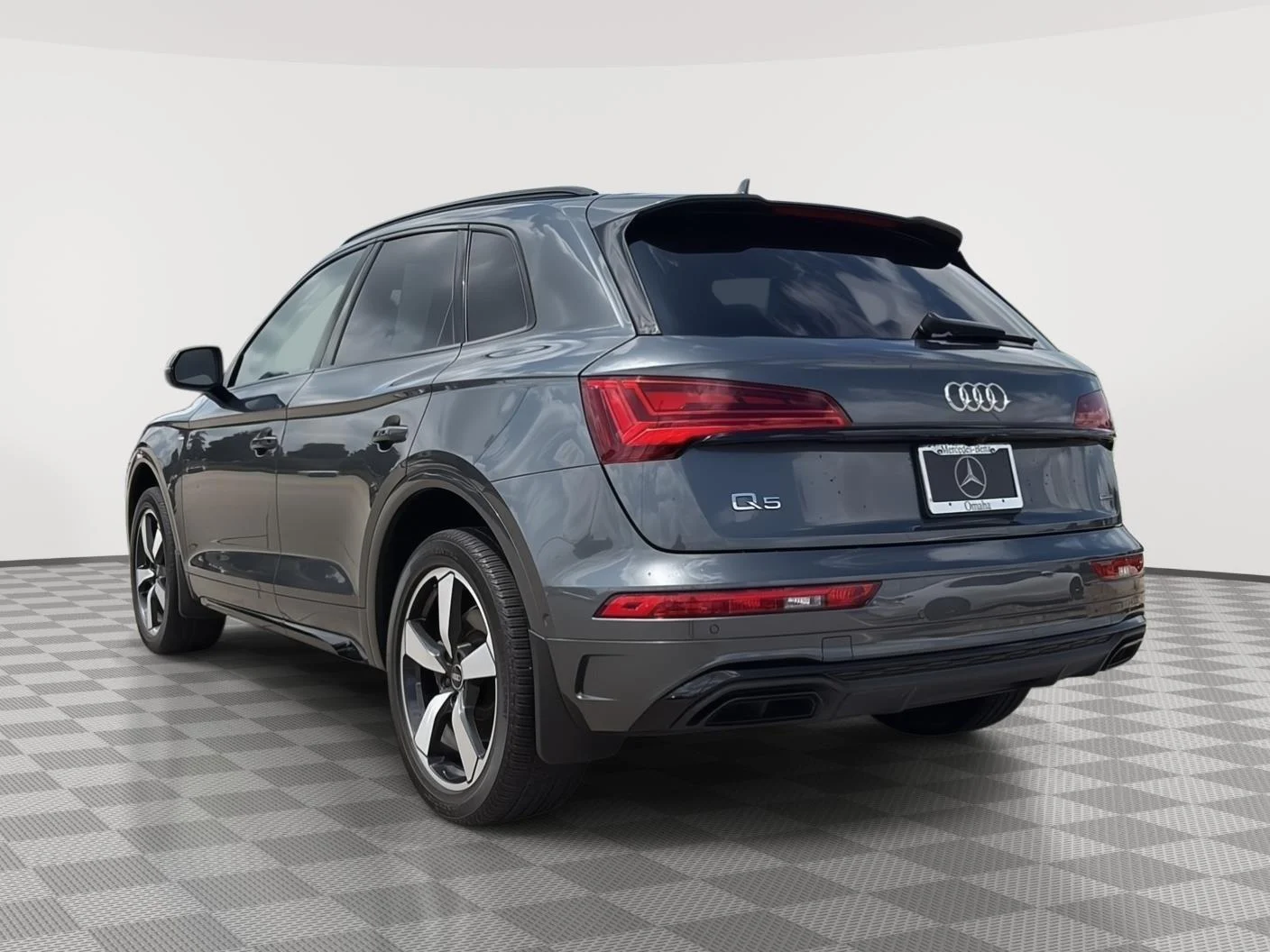 Used 2023 Daytona Gray Pearl Effect Audi S line Prestige image 4