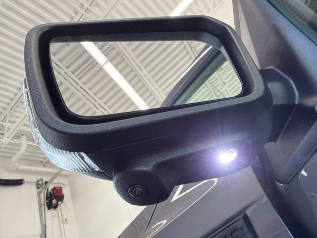 New 2026 Carbonized Gray Metallic Ford XLT image 7