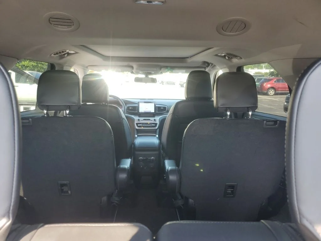 Used 2022 Red Ford XLT image 16