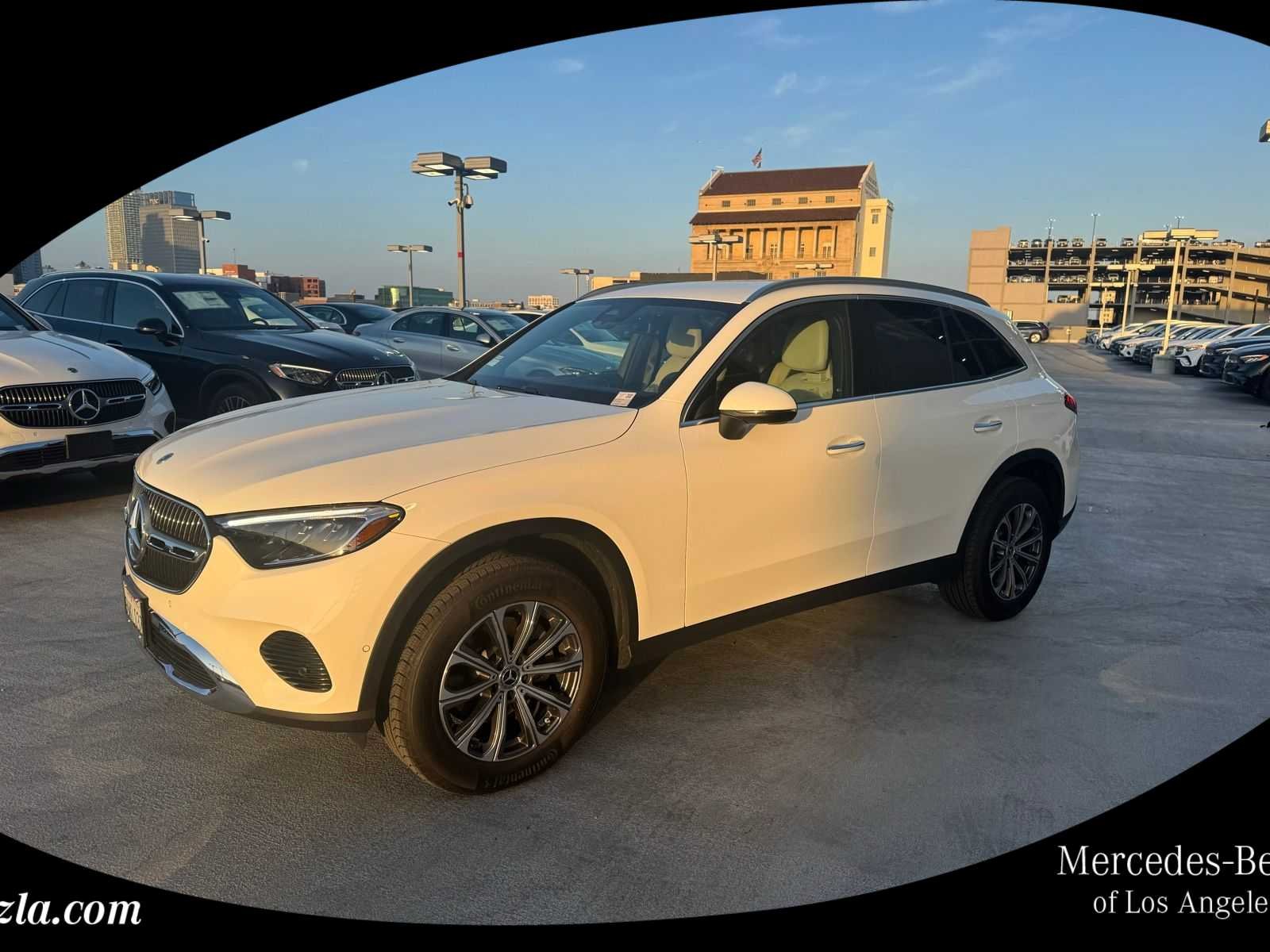 2026 Mercedes-Benz GLC GLC 300's photo