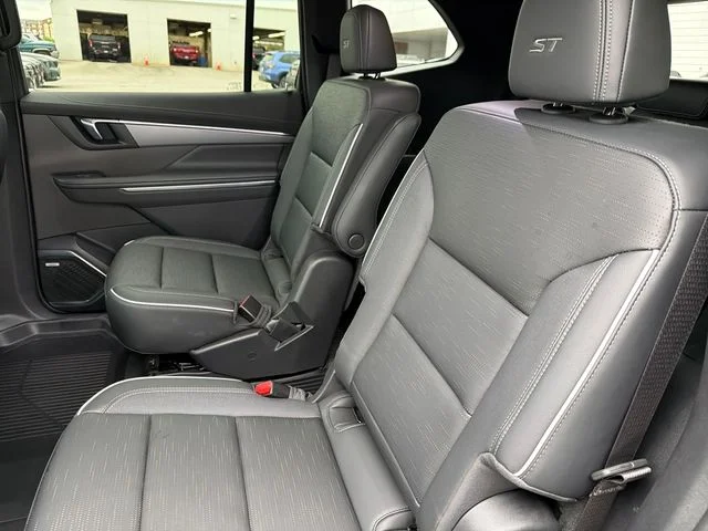 Used 2025 Gray Buick Sport Touring image 21