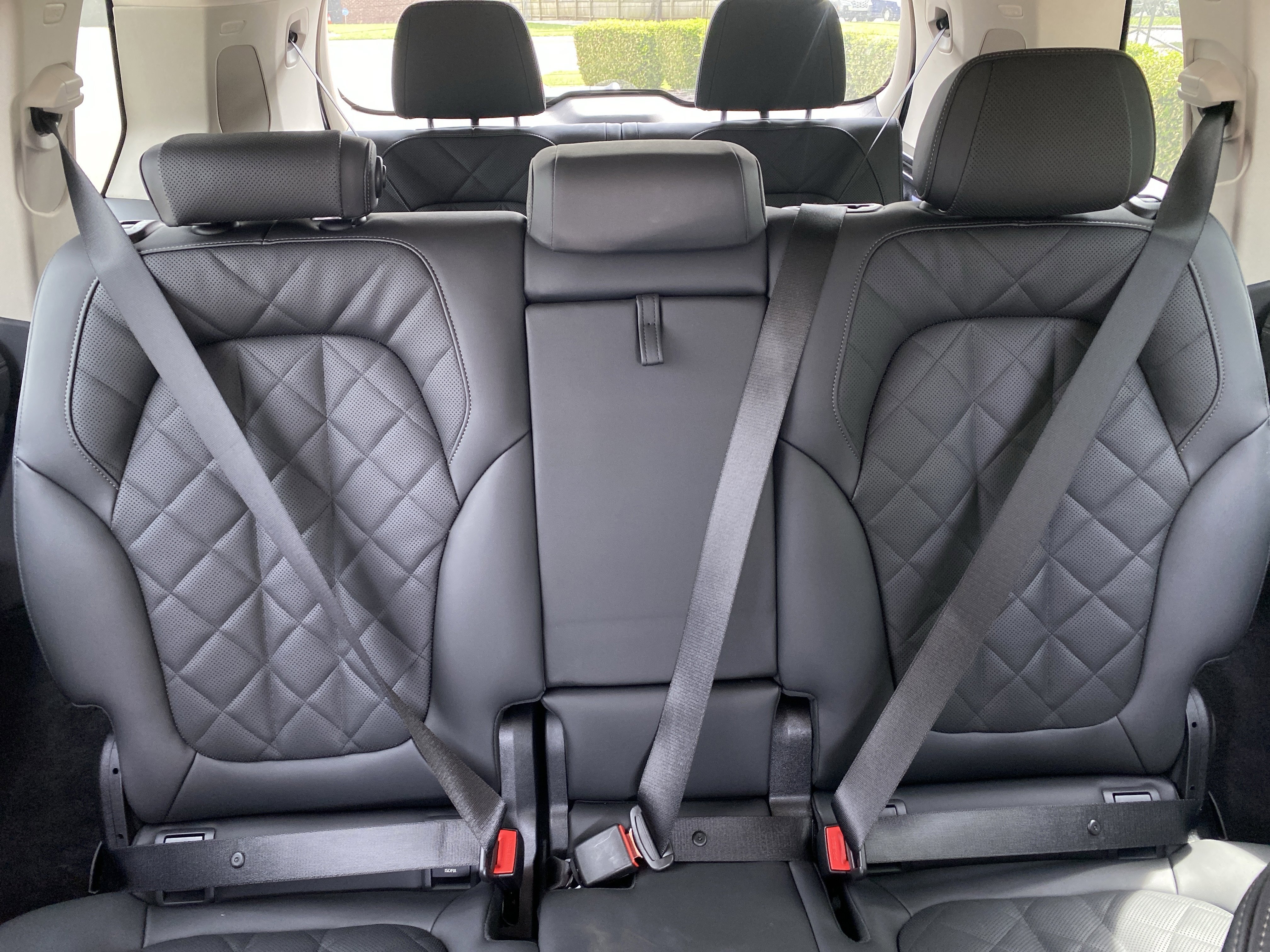 Certified Used 2026 Skyscraper Gray Metallic BMW xDrive40i image 33
