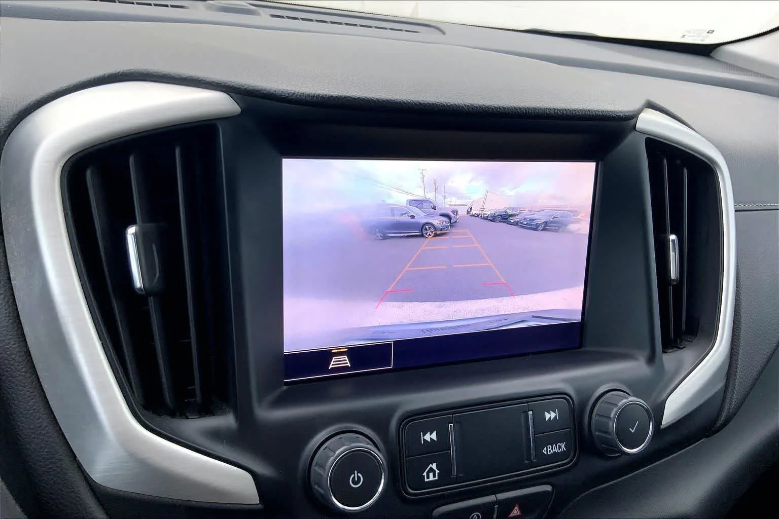 Used 2023 Sterling Metallic GMC SLE image 26