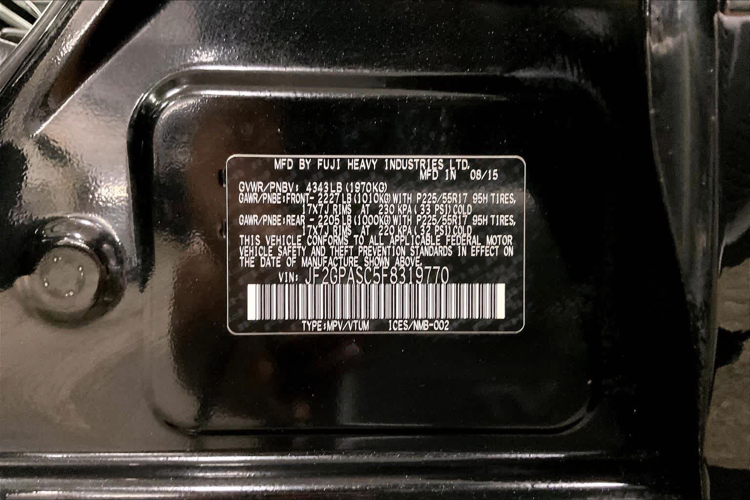 Used 2015 Crystal Black Silica Subaru Limited image 36