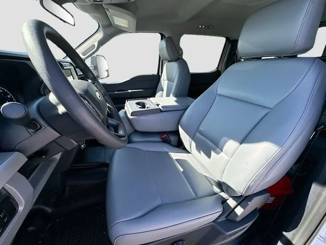 New 2026 Oxford White Ford XL image 14