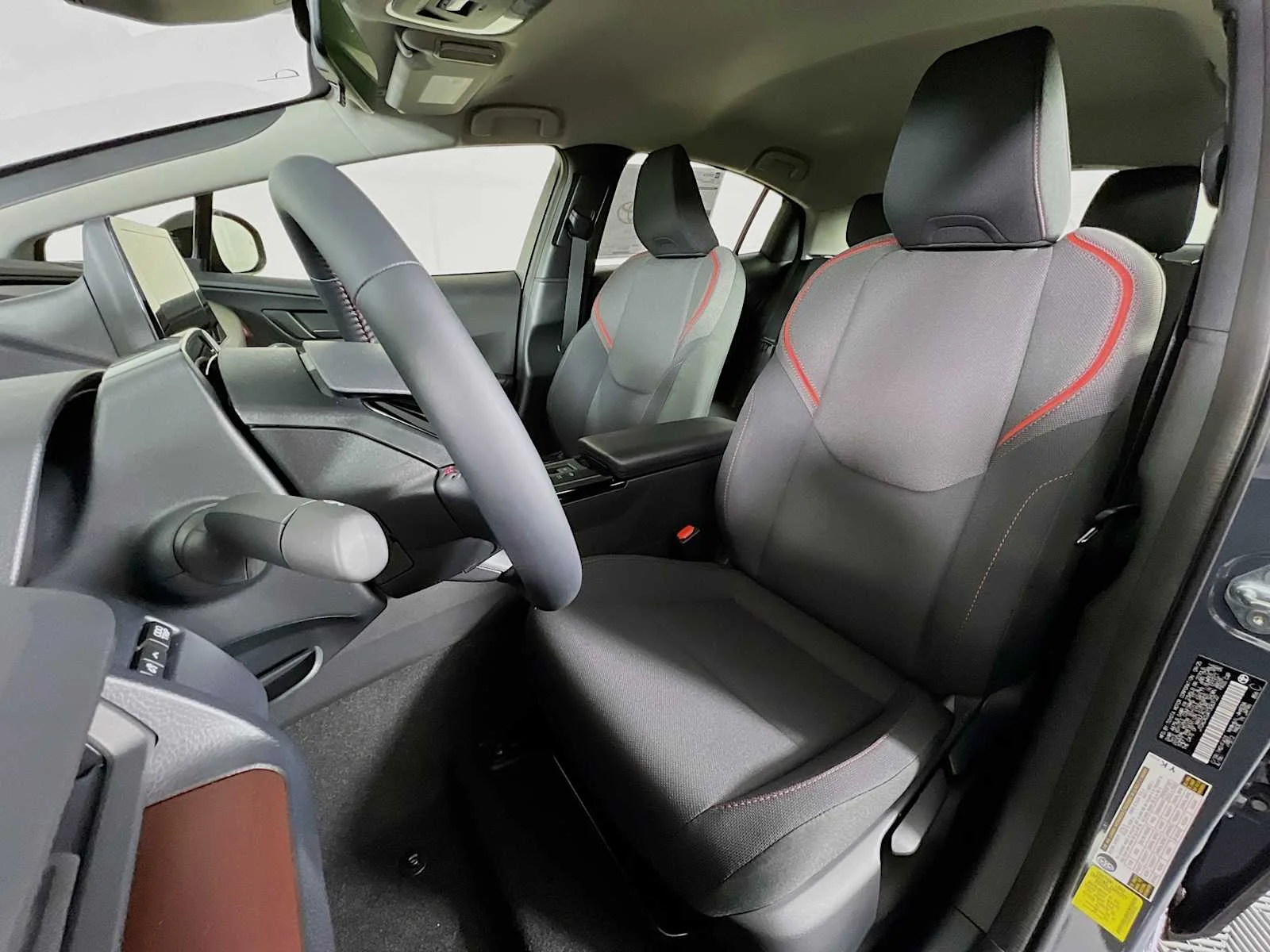 2026 Toyota Prius Plug-In Hybrid — photo 13