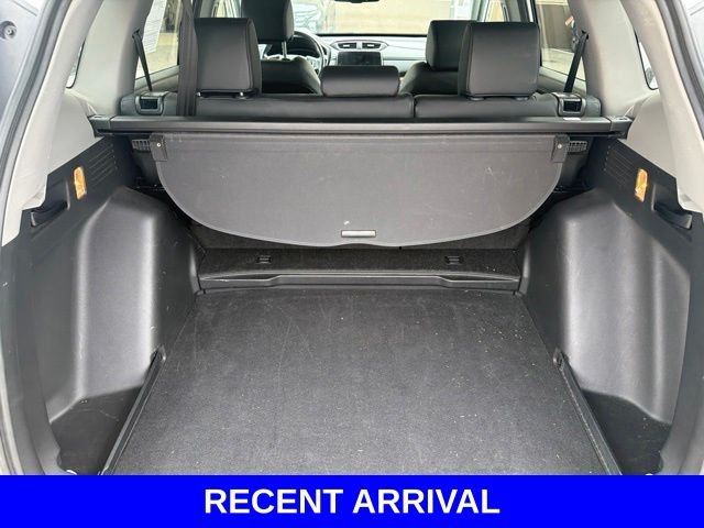 Used 2019 White Honda EX-L image 15