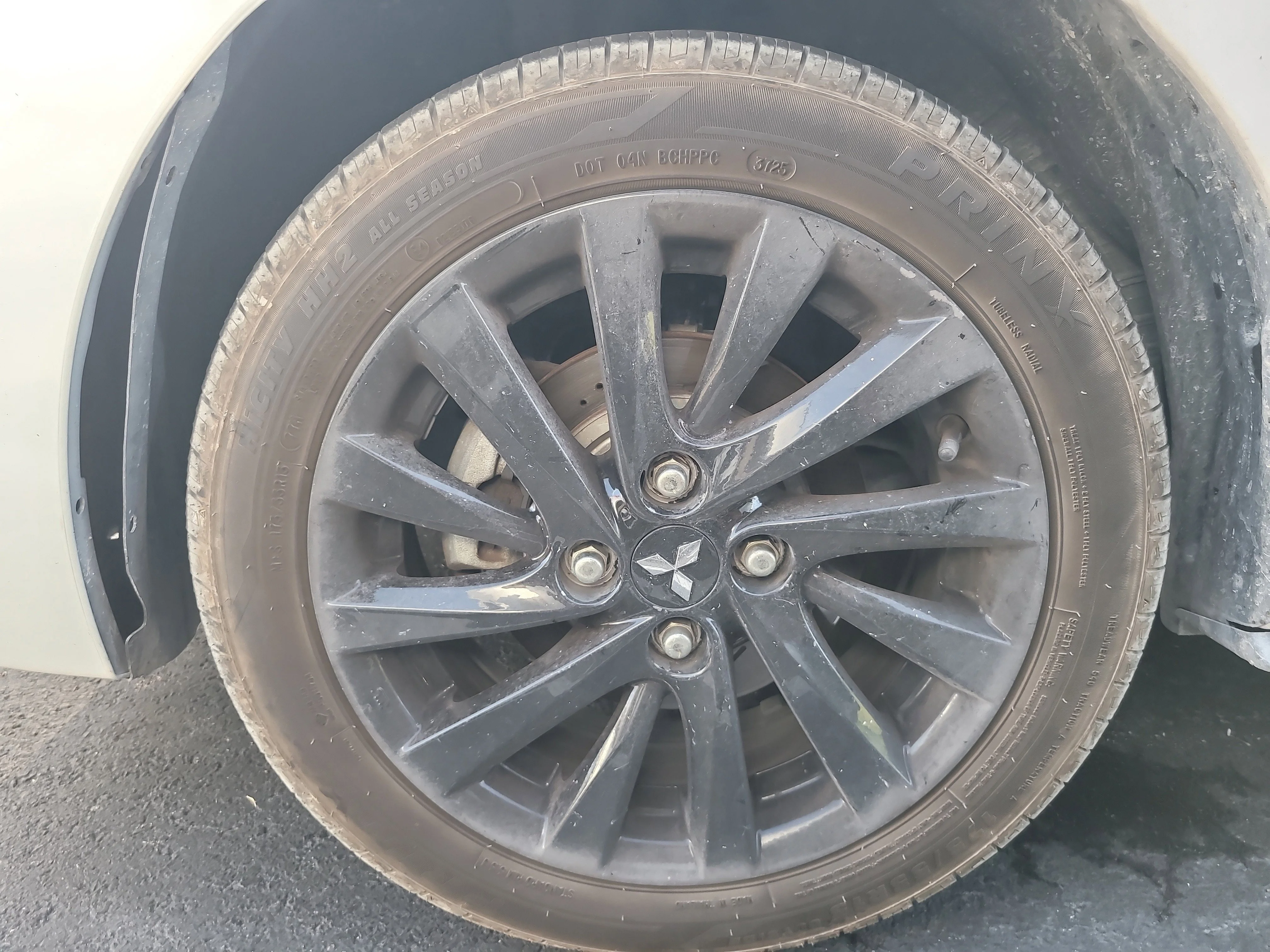 Used 2019  Mitsubishi SE image 9