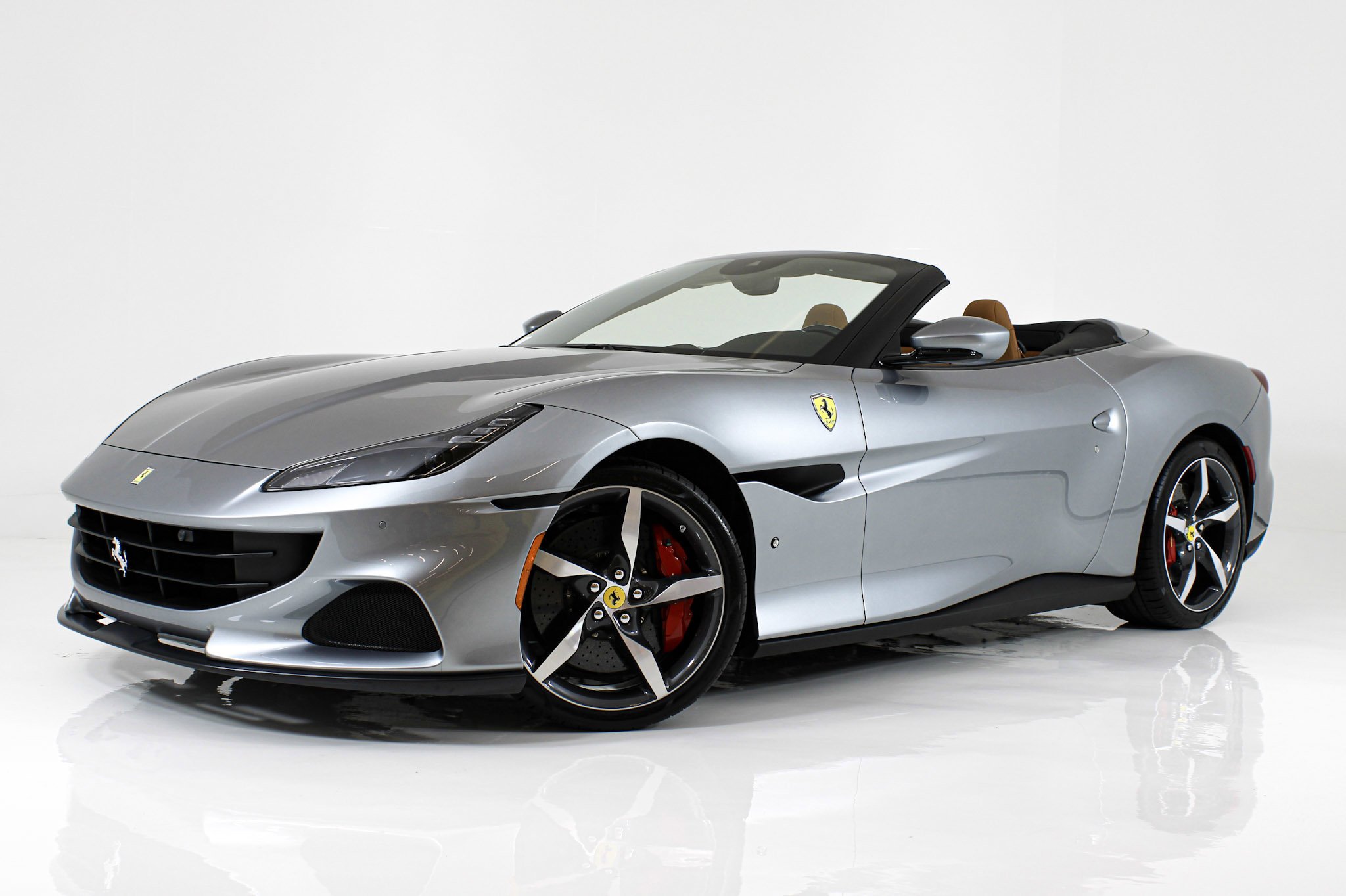 Certified Used 2023 Gray Ferrari  image 66