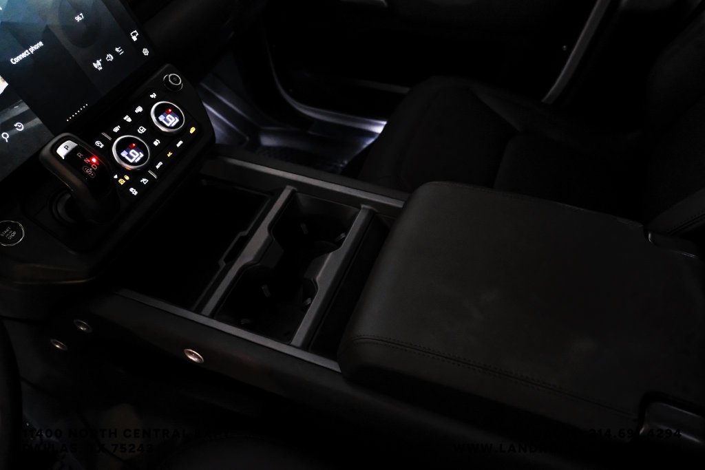 New 2026 Borasco Grey Metallic Land Rover S image 22