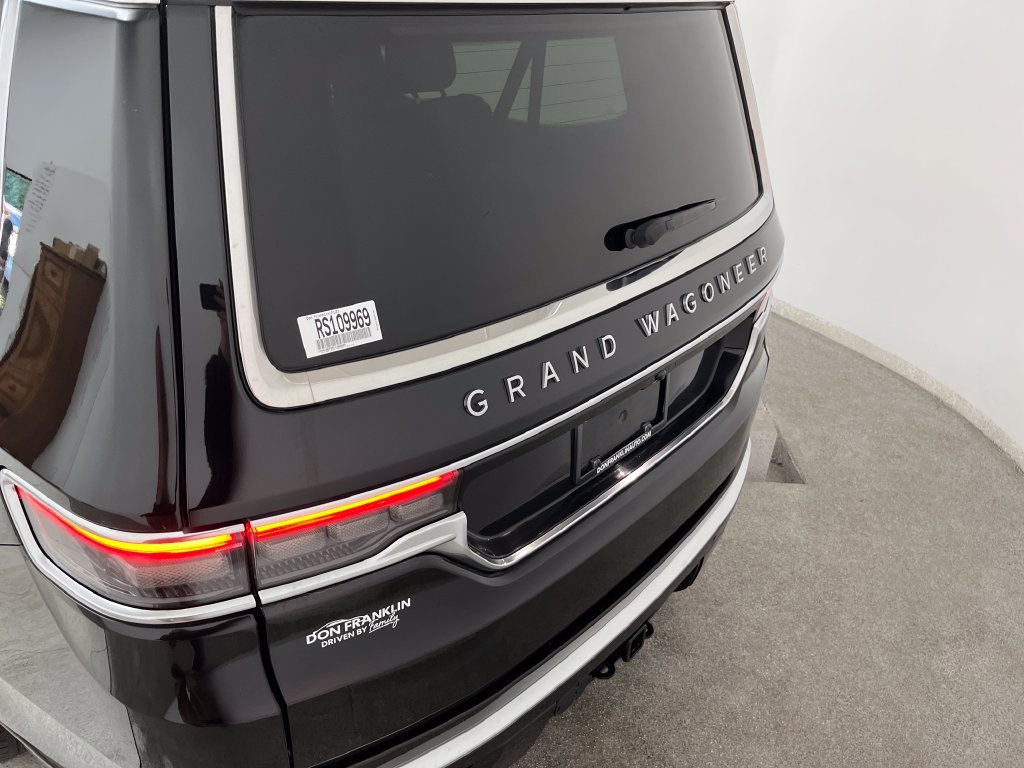 Used 2024 Black Jeep Base image 4