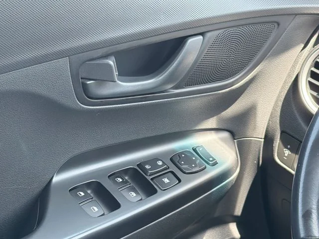 Used 2020 Blue Hyundai SEL image 17