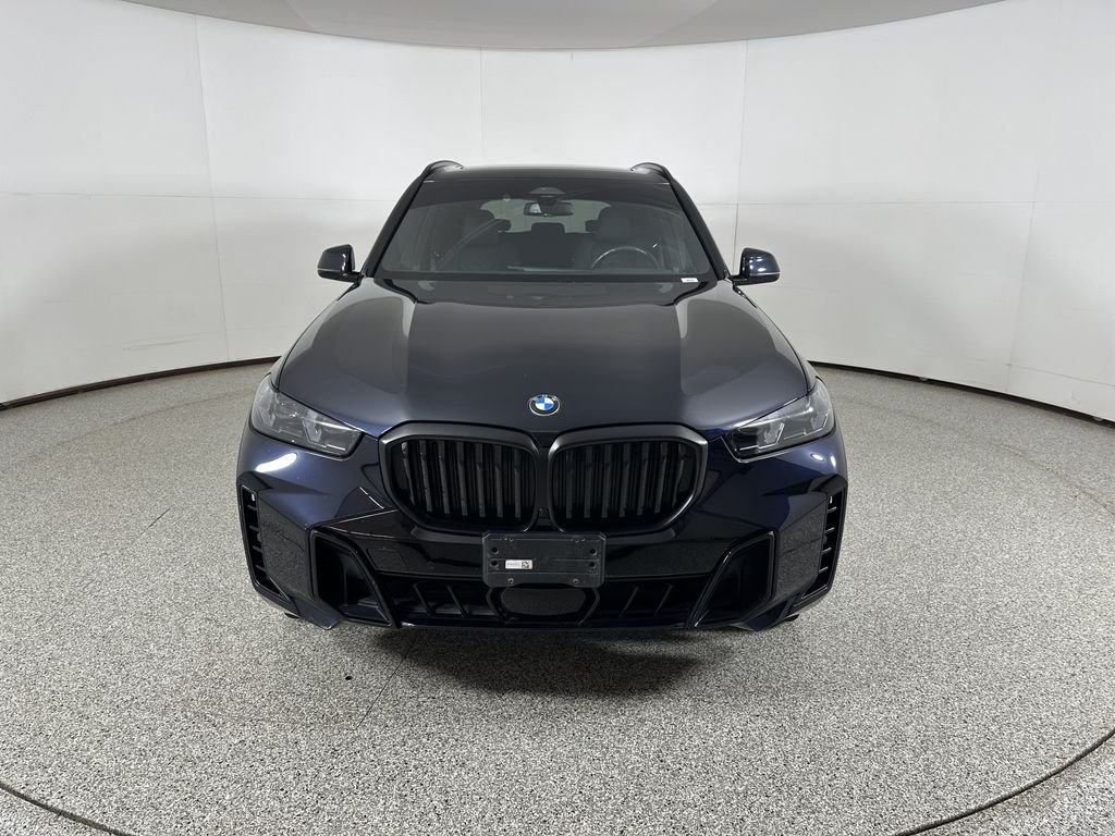 Certified Used 2024 Carbon Black Metallic BMW xDrive40i image 3