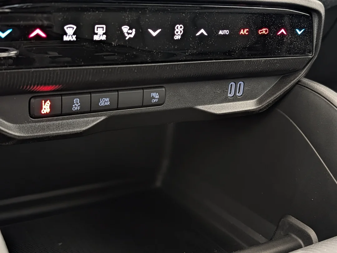 New 2026 Blue Jeep Laredo - - 4x4 - 1.6L Turbo Hybrid - Uconnect 5 w/ 12.3 Screen & More! image 21