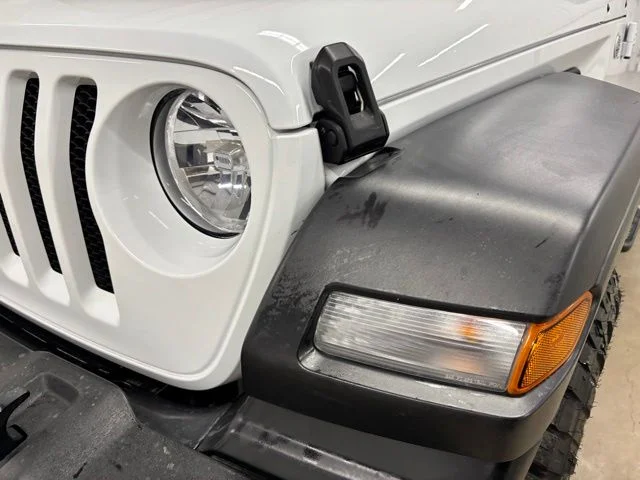 Used 2021 White Jeep Unlimited Sport S image 9