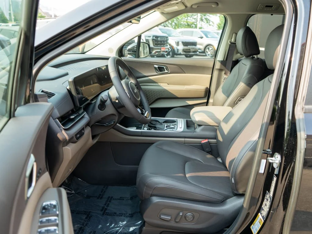 New 2026 Aurora Black Pearl Kia EX image 11