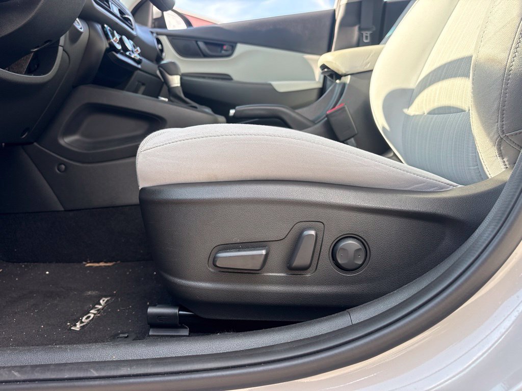 2023 Hyundai Kona SEL - Photo 10