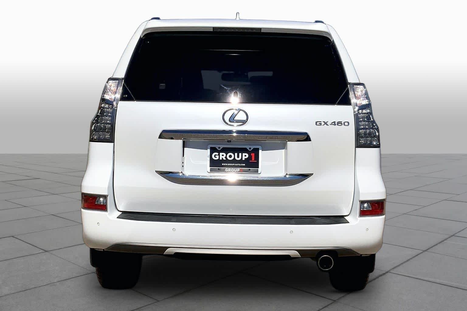 Used 2015 Starfire Pearl Lexus  image 5
