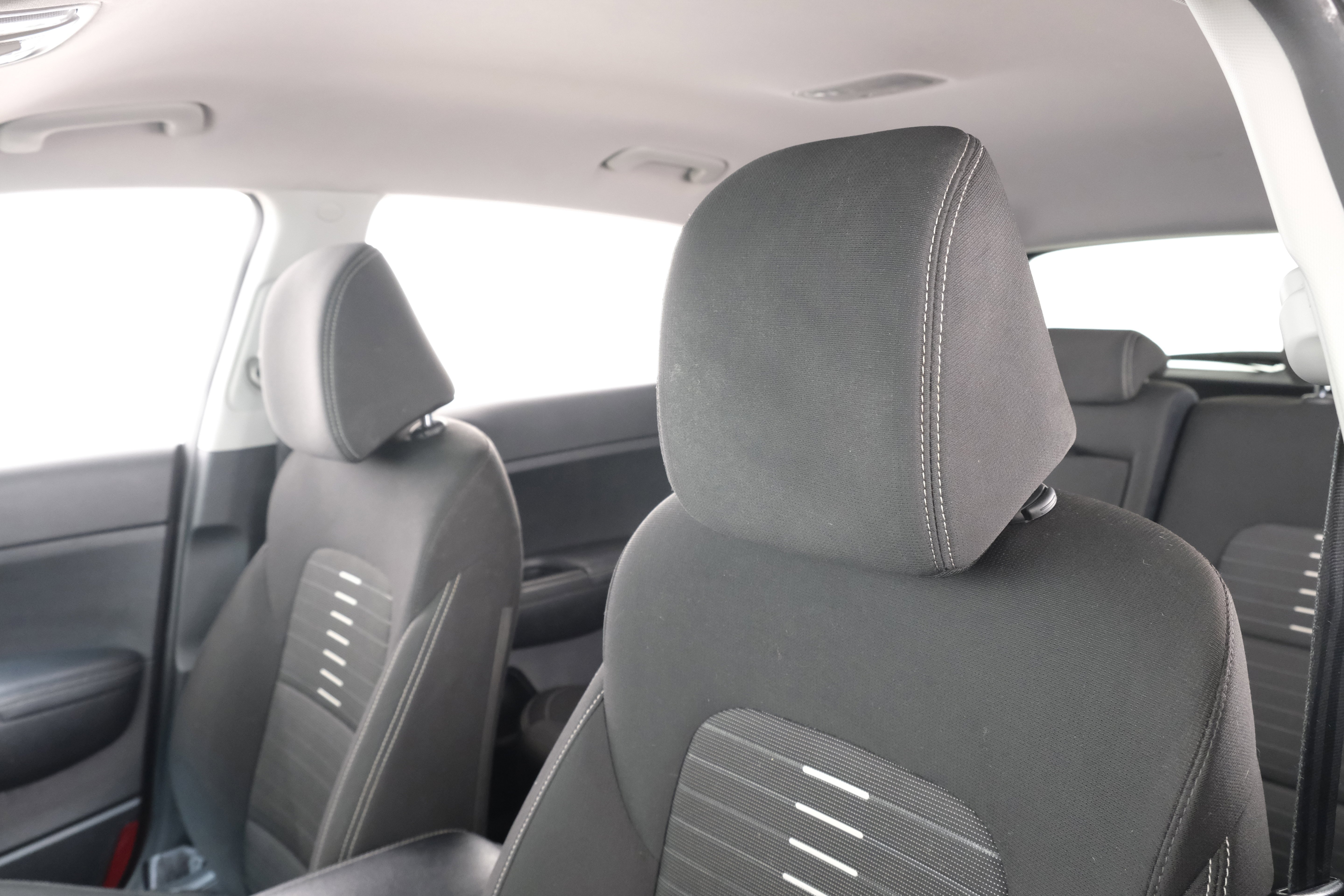 Used 2018 Clear White Kia LX image 29
