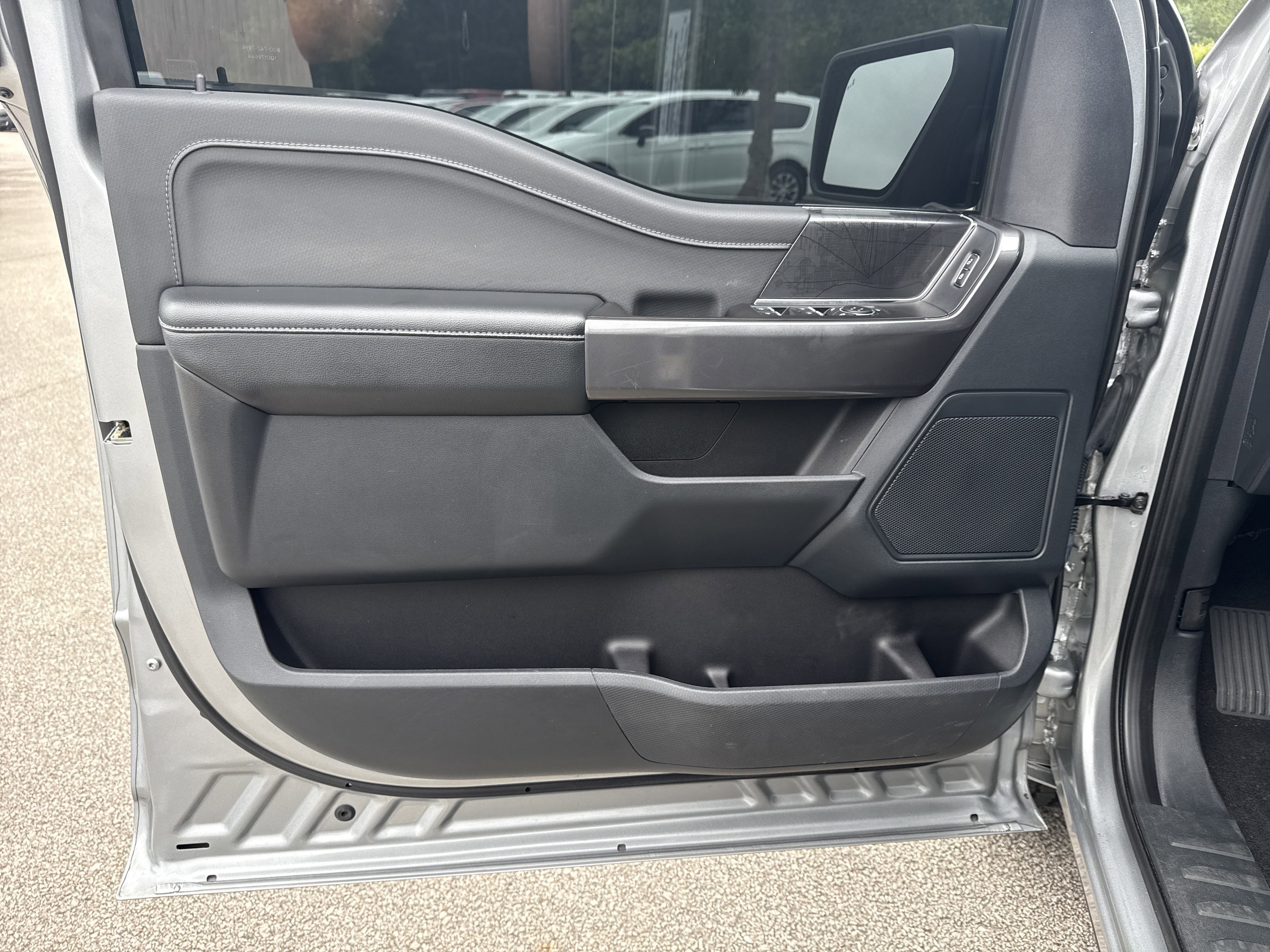 Used 2023 Silver Ford  image 11