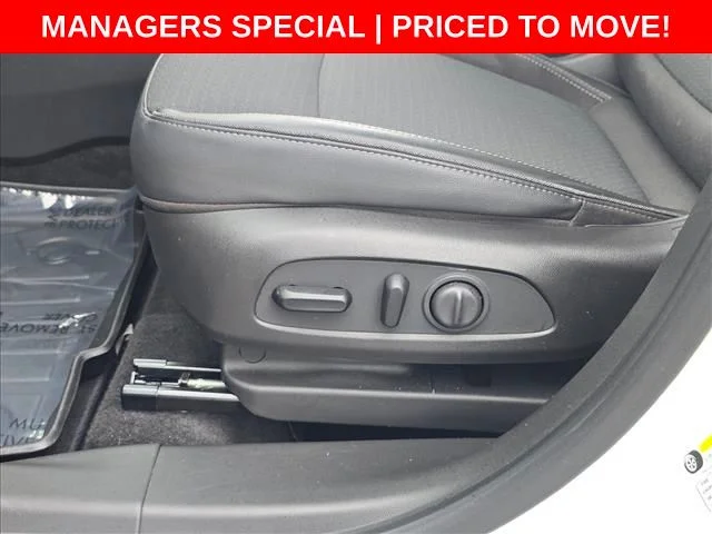 Used 2020 White Buick Select image 28