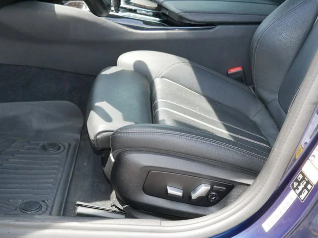 Used 2019 Blue Metallic BMW 540i xDrive image 14